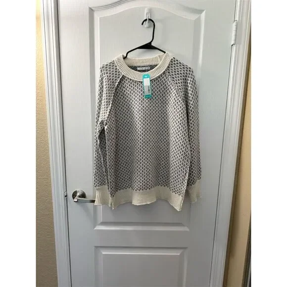 Staccato Women's Crew Neck Sweater Large Long Sleeve Stitch Fix - Picture 4 of 5